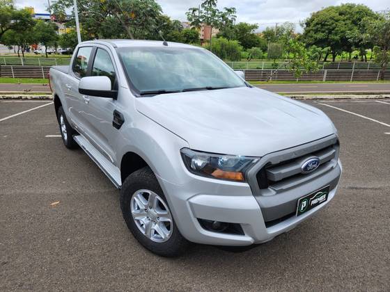 FORD RANGER 2.2 XLS 4X4 CD 16V DIESEL 4P AUTOMÁTICO